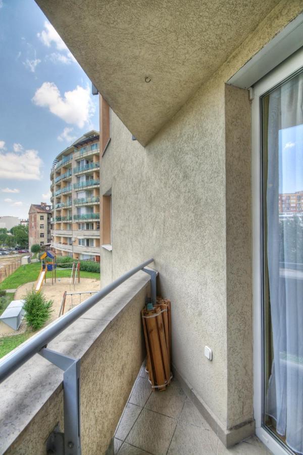Apartment Peace *